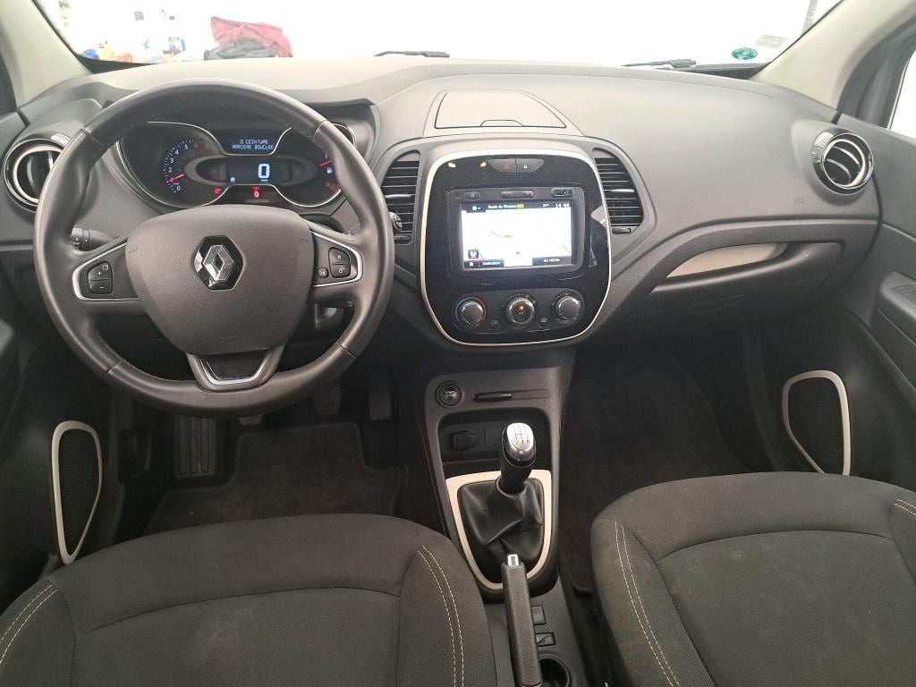 Renault Business TCe 90 18 Captur Business 0.9 TCe 90CV BVM5 E6 photo