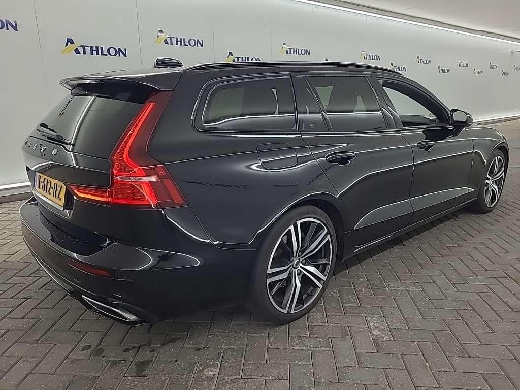 VOLVO V60 B3 Automaat R-Design 5D 120kW photo