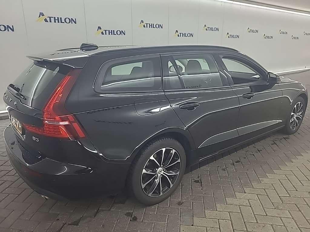 VOLVO V60 B3 Automaat Momentum Advantage 5D 120kW photo