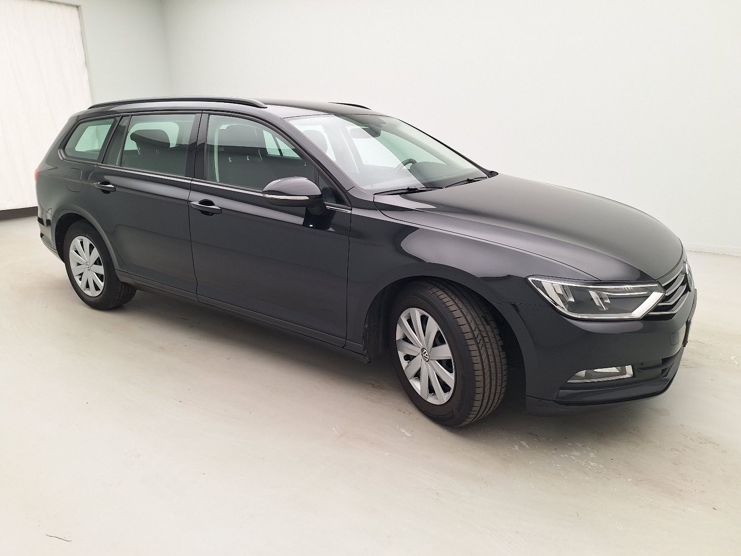 VW, Passat Variant '14, Volkswagen Passat Variant 1.6 TDI Trendline 5d photo