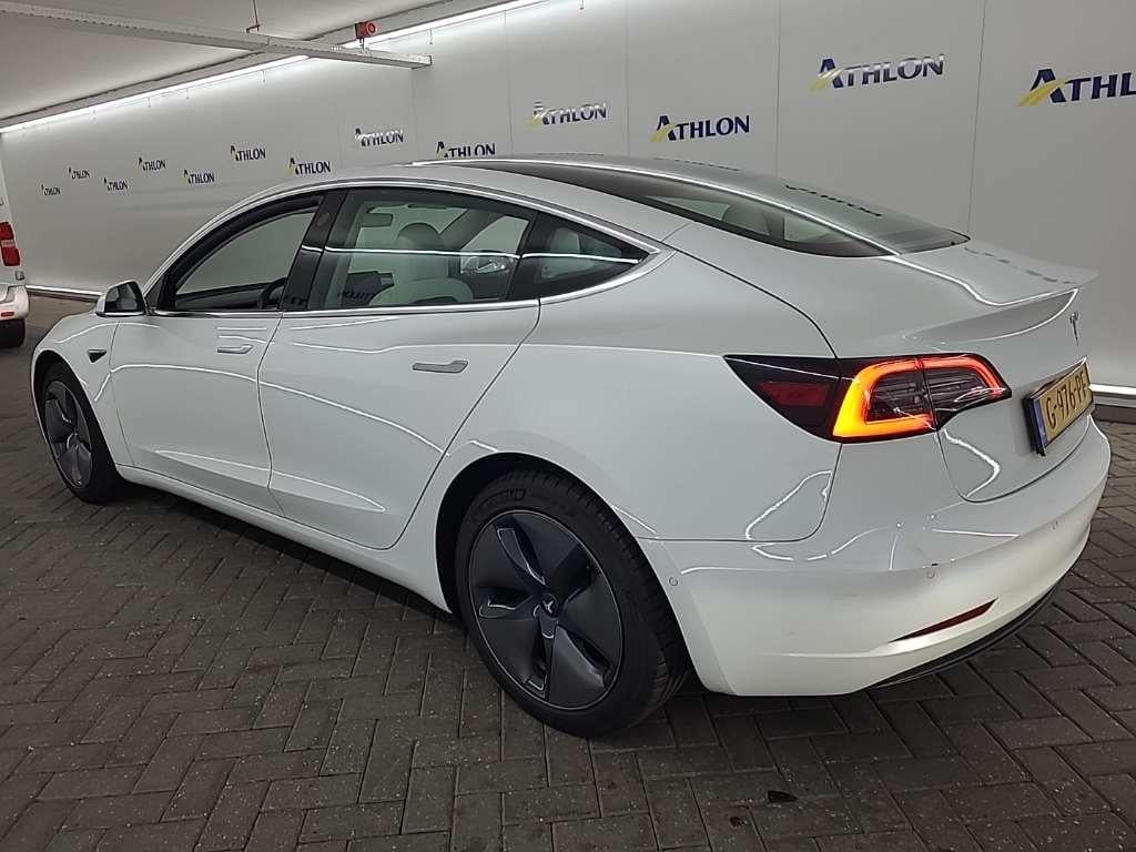 Tesla Model 3 Long Range Dual Motor AWD 4D 350kW photo