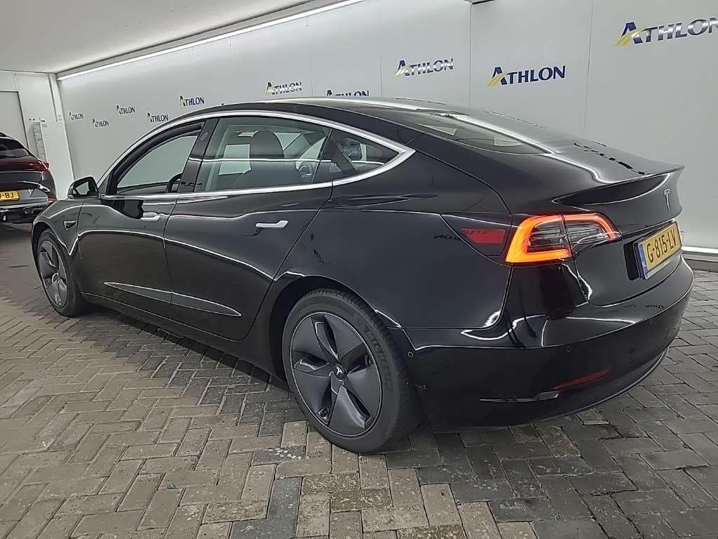 Tesla Model 3 Long Range Dual Motor AWD 4D 335kW photo