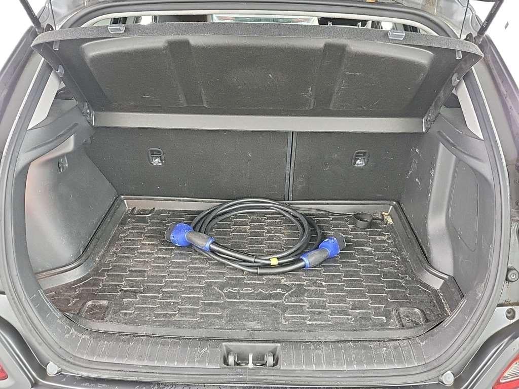 HYUNDAI Kona Premium Electric 64 kWh 5D photo