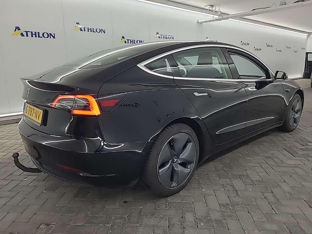 Tesla Model 3 Standard Range Plus RWD 4D 211kW photo