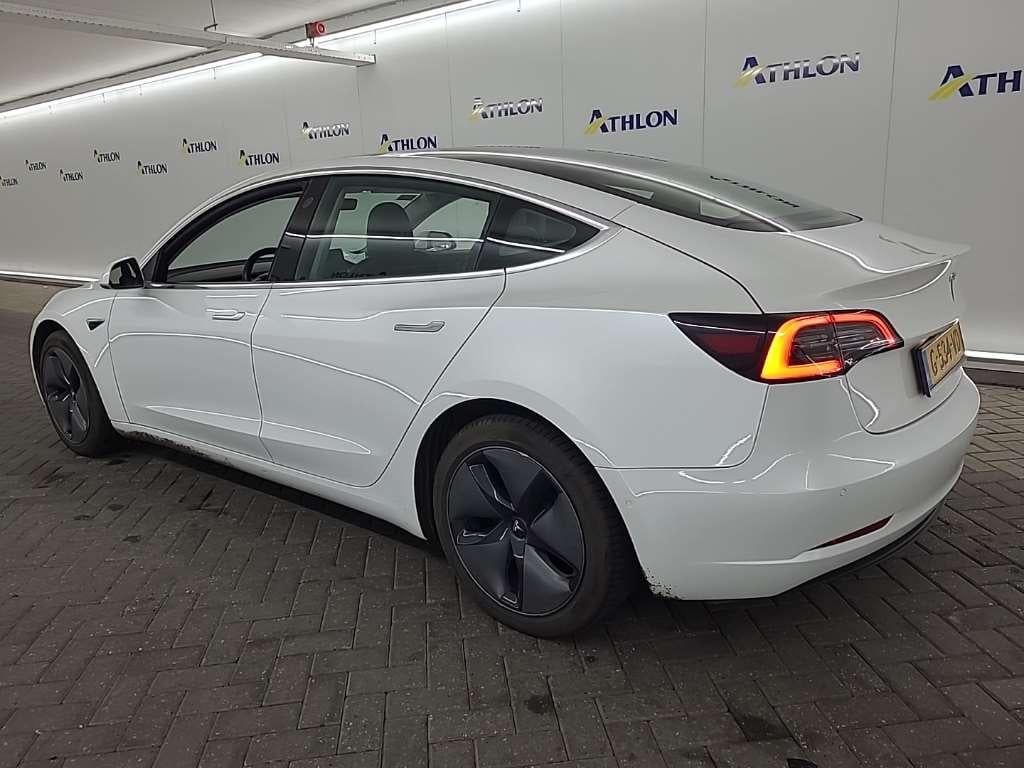 Tesla Model 3 Standard Range Plus RWD 4D 211kW photo