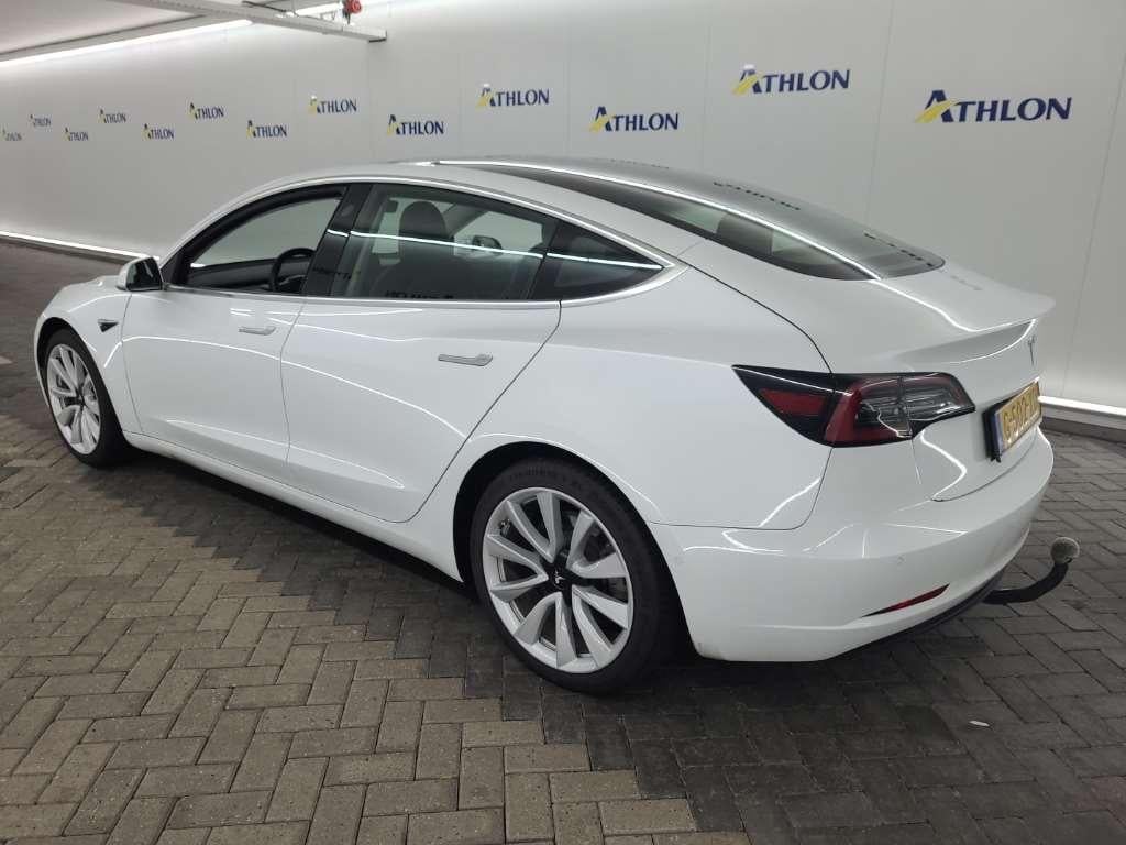 Tesla Model 3 Long Range Dual Motor AWD 4D 350kW photo