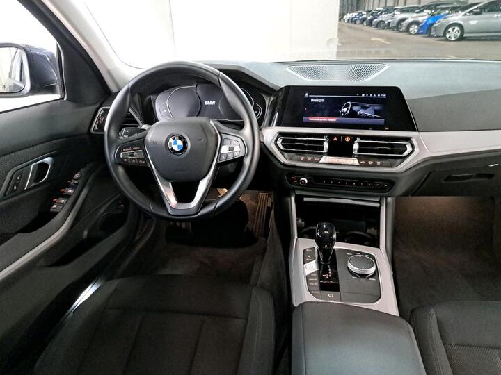 BMW 3 Reeks Touring 3 Reeks Touring 318iA (115 kW) 115kW/156pk  5D/P Auto-8 photo