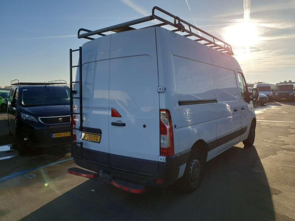 RENAULT Master GB L2H2 T35 dCi 130 FWD 4D 96kW photo