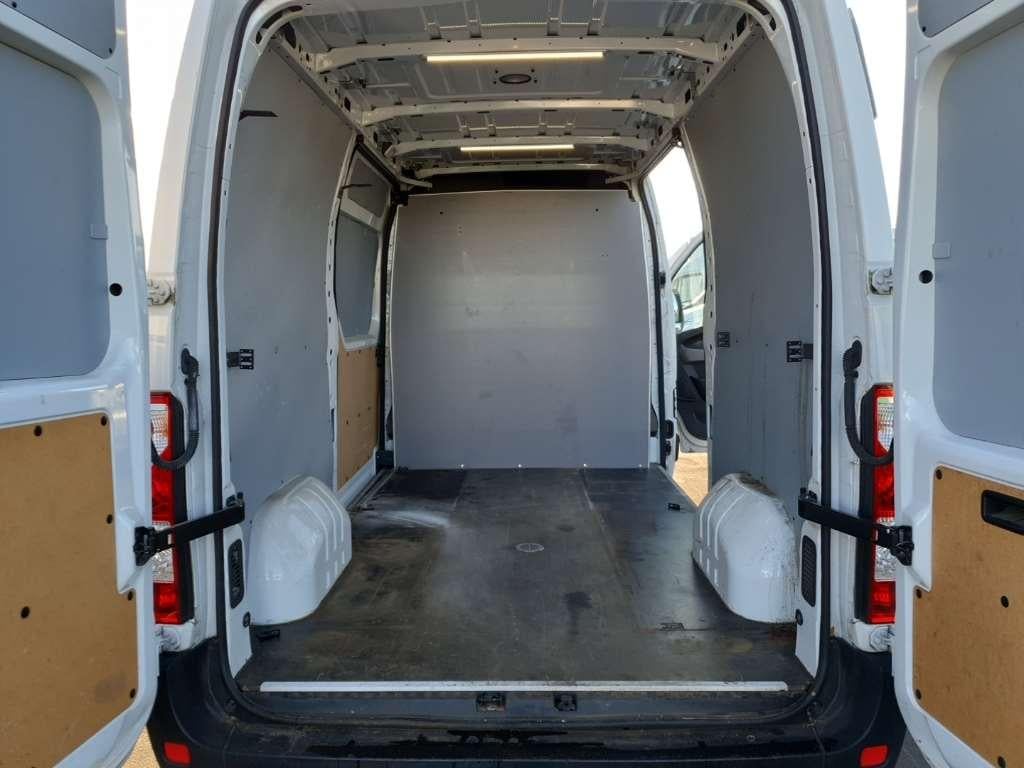 RENAULT Master GB L2H2 T35 dCi 130 FWD 4D 96kW photo