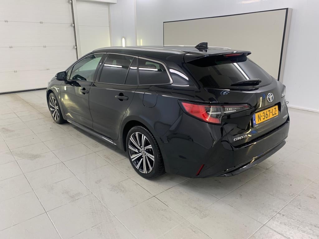 TOYOTA Corolla Touring Sports 1.8 Hybrid Dynamic photo