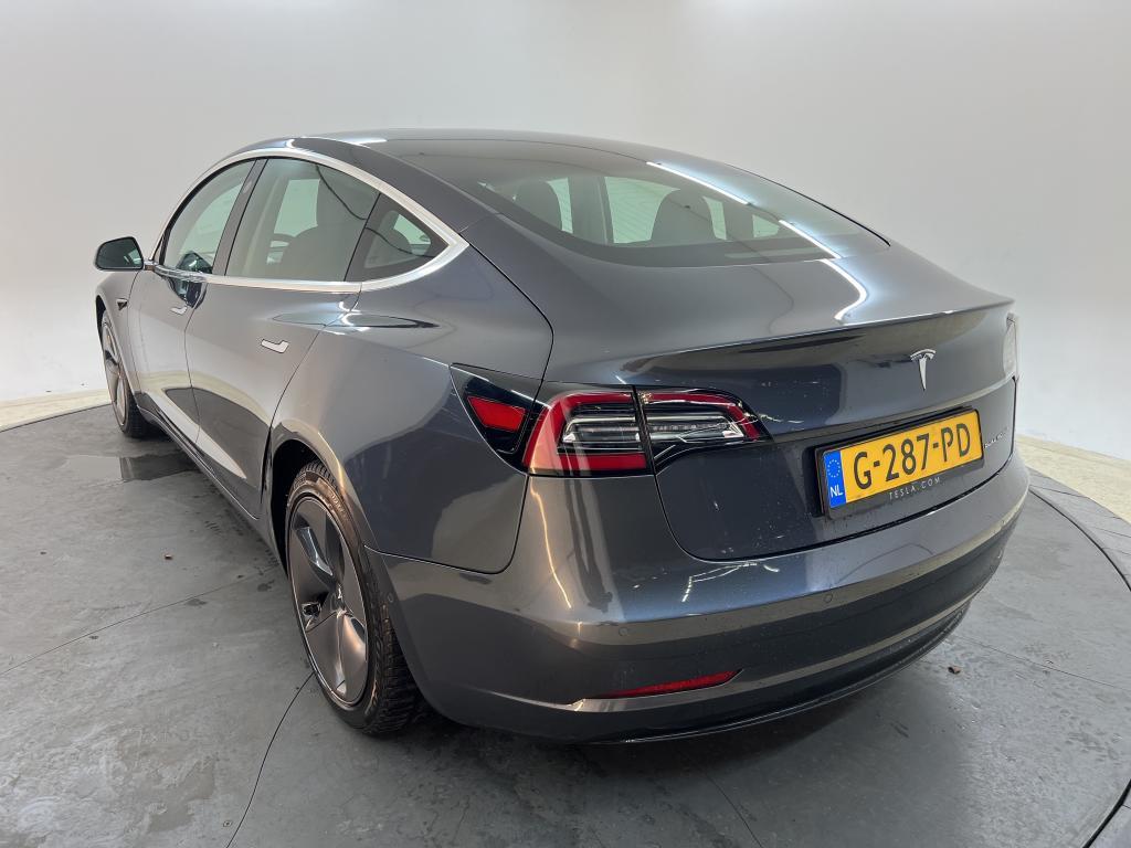 Tesla Model 3 Long Range Dual Motor AWD photo