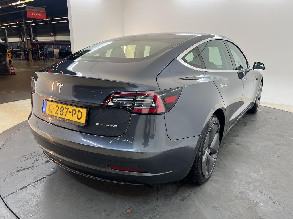 Tesla Model 3 Long Range Dual Motor AWD photo