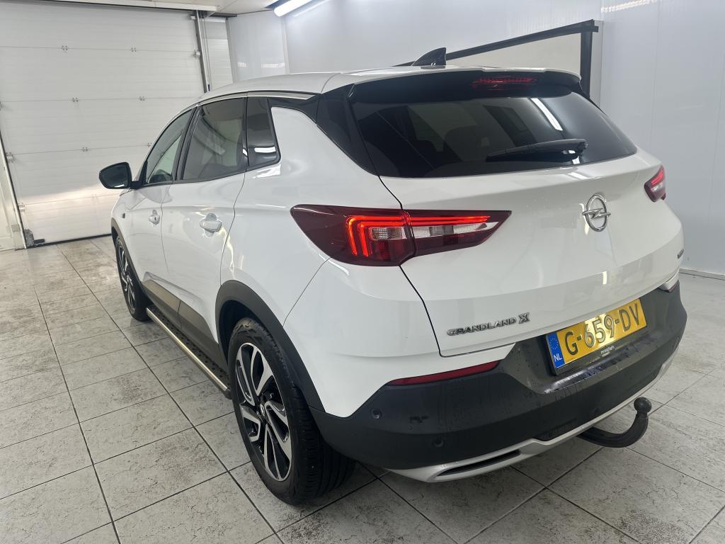 OPEL Grandland X 1.2 Turbo 130pk S&S Business Executive photo