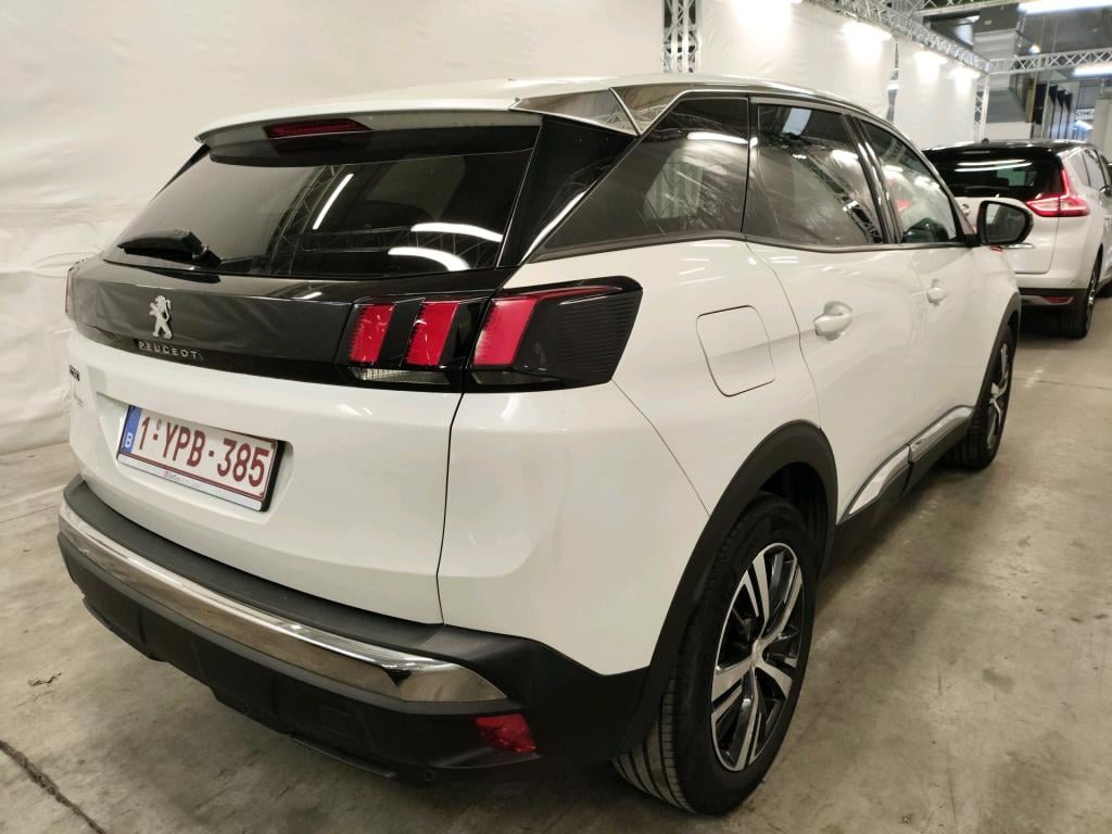 PEUGEOT 3008 1.5 BLUEHDI 96KW S&amp;S ALLURE photo