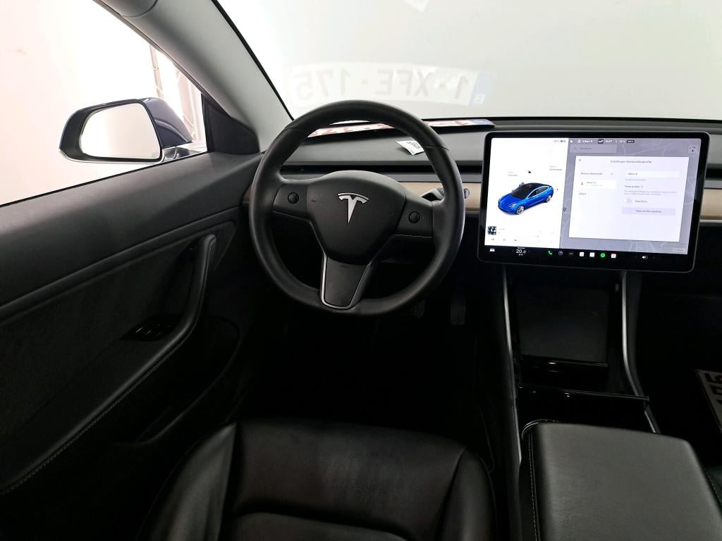 TESLA MODEL 3 75 kWh Long-Range Dual Motor photo