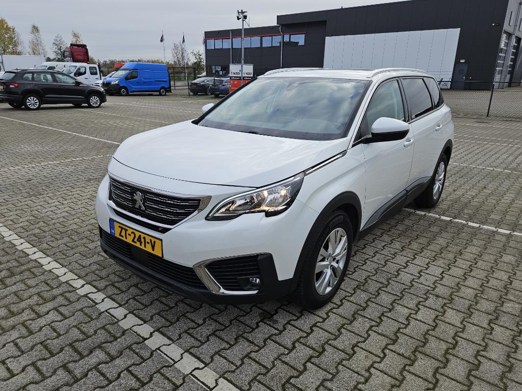 PEUGEOT 5008 96 kW photo