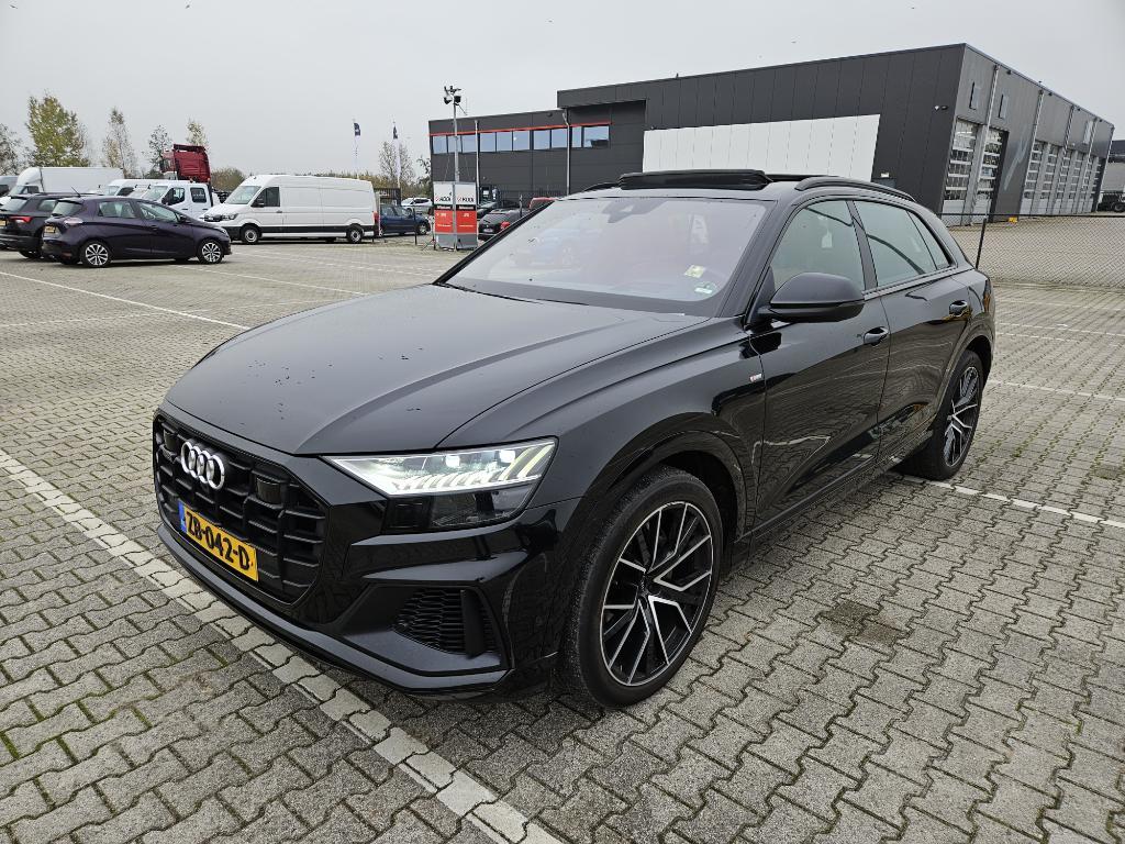 AUDI Q8 210 kW photo