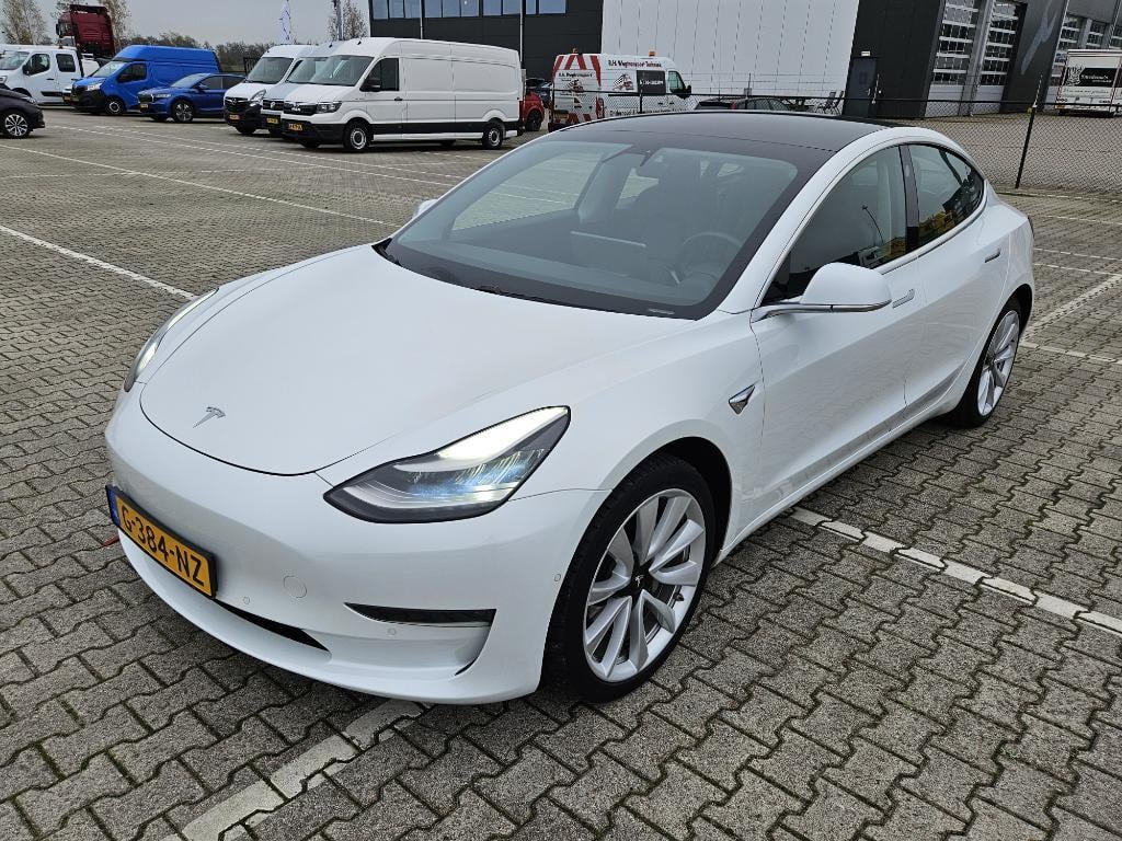 Tesla Model 3 258 kW photo