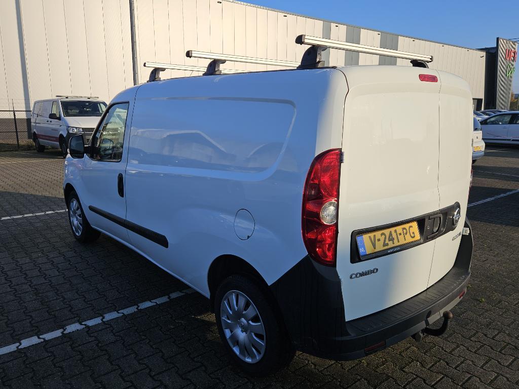 OPEL Combo 70 kW photo