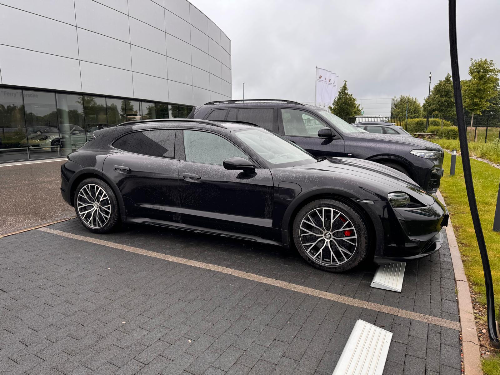 PORSCHE Taycan Cross Turismo Taycan Cross Turismo 93.4 kWh Taycan 4S Cross Turismo