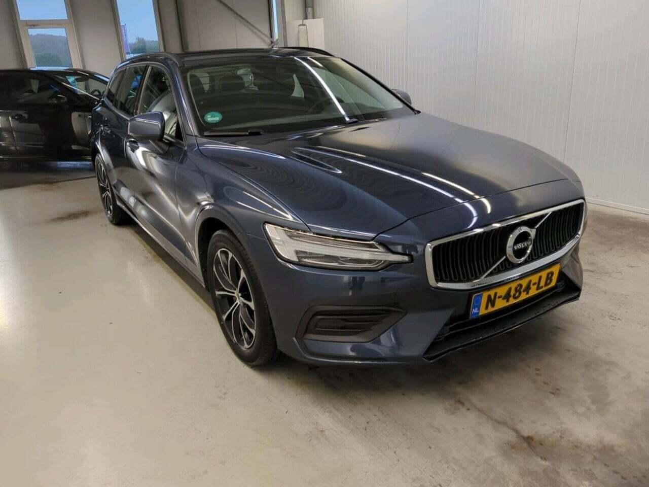 VOLVO V60 2.0 photo