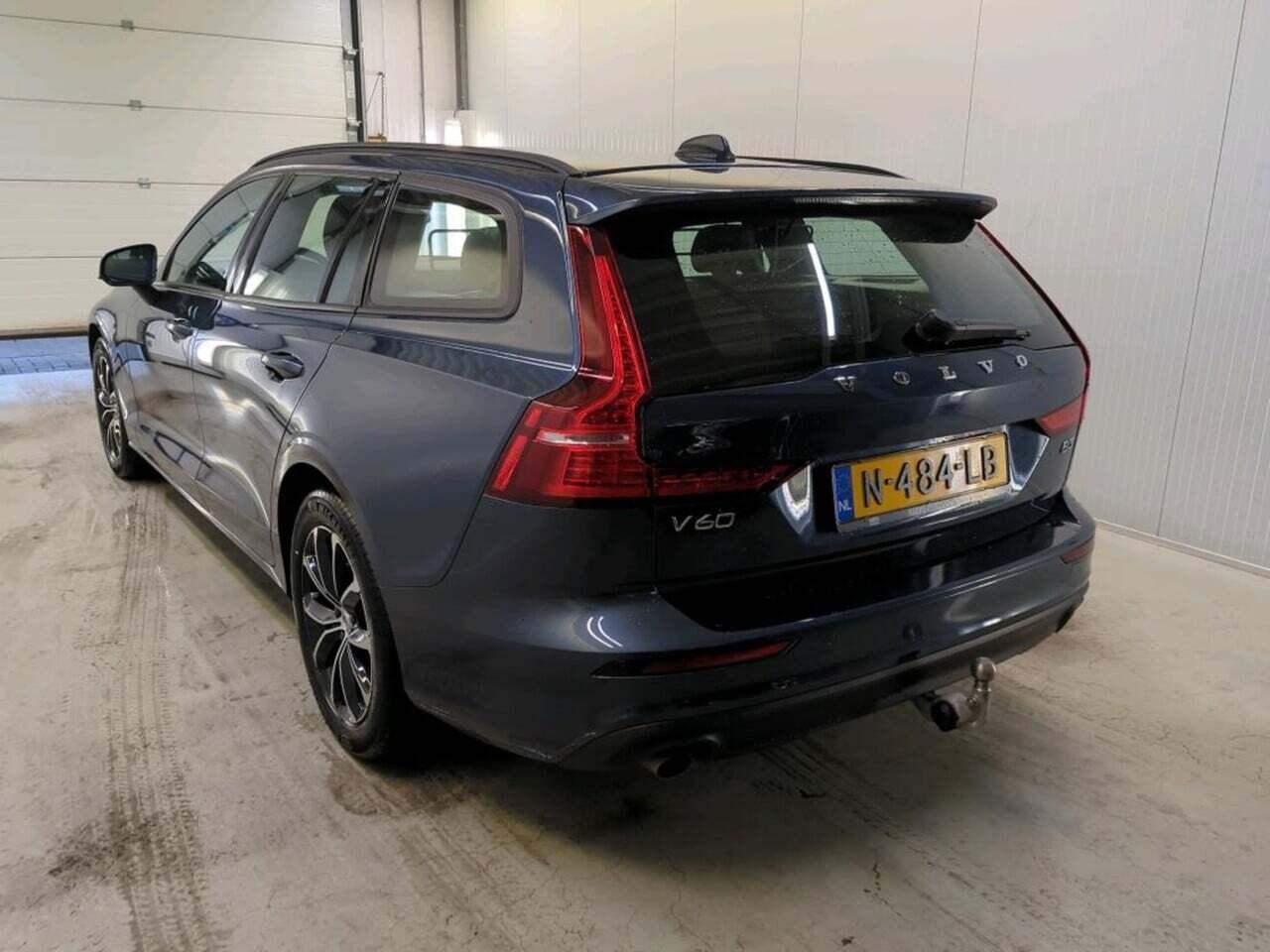 VOLVO V60 2.0 photo