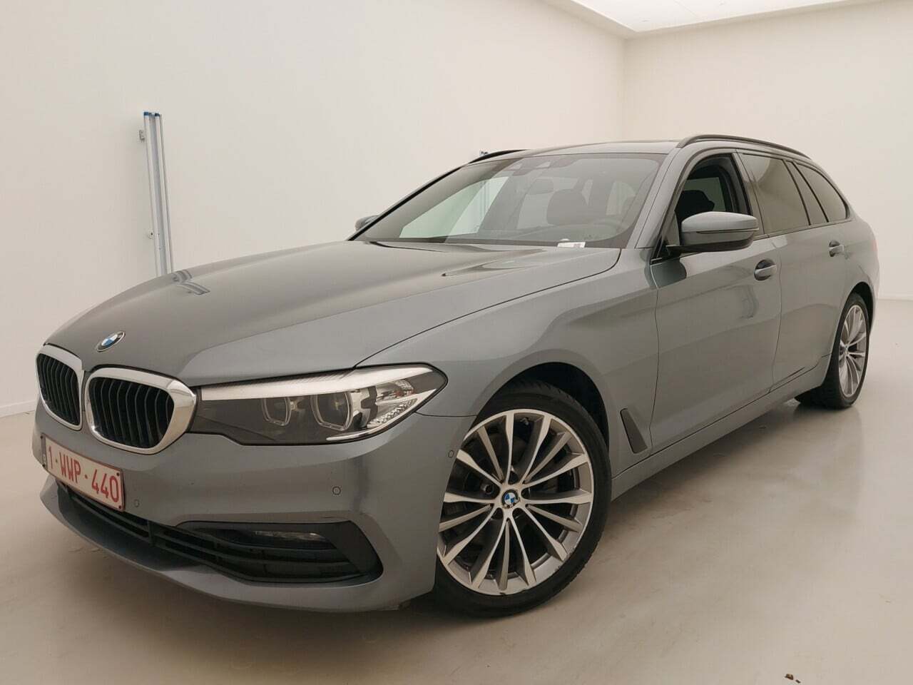 BMW 5-SERIE TOURING 518DA BUSINESS EDITION