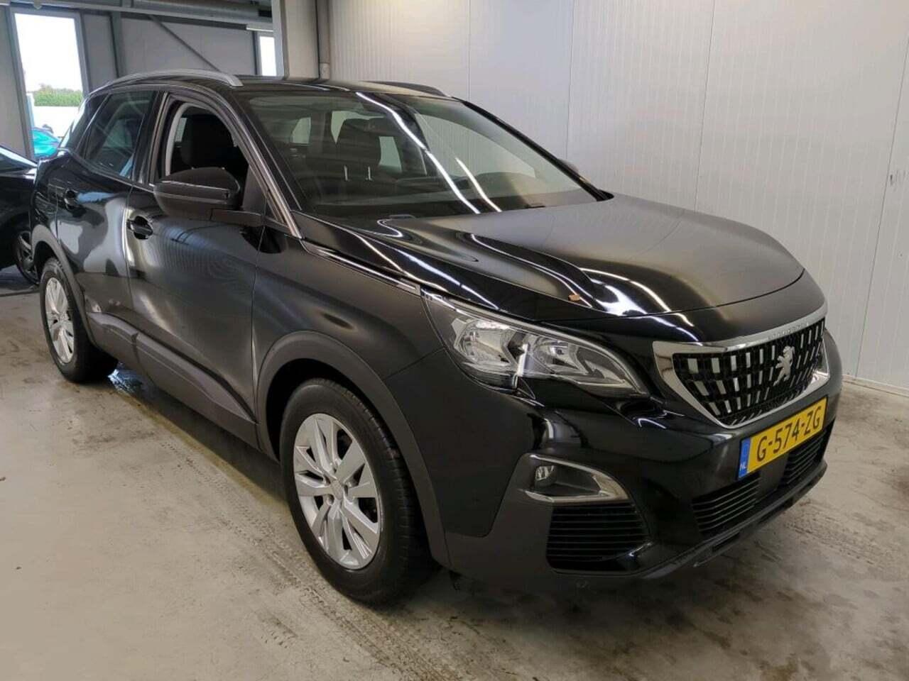 PEUGEOT 3008 1.2 photo