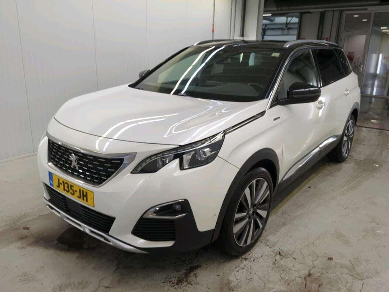 PEUGEOT 5008 1.2