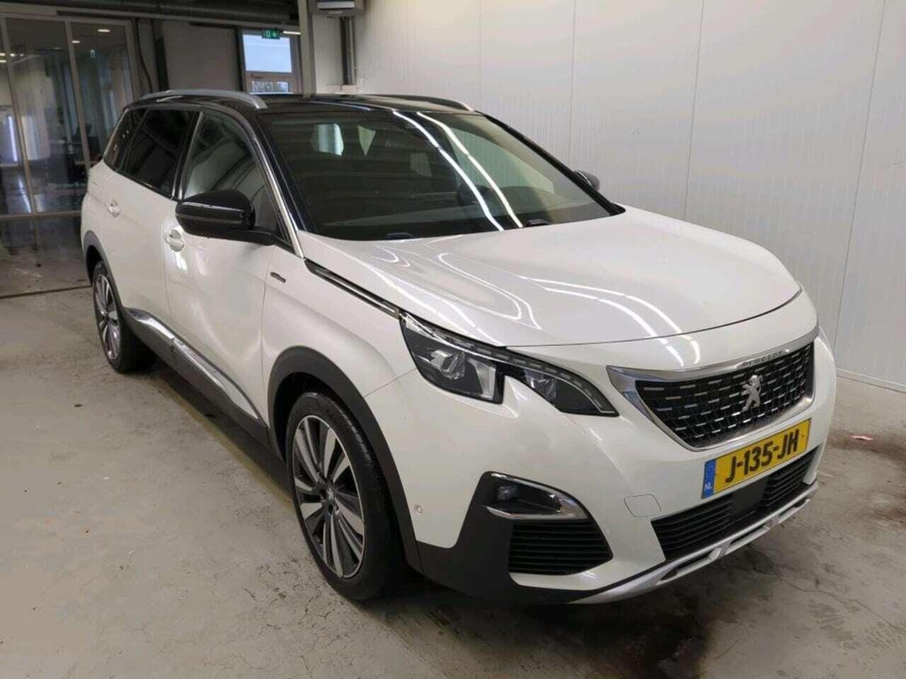 PEUGEOT 5008 1.2 photo