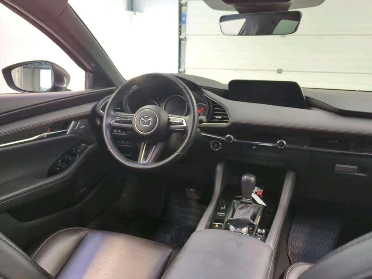 Mazda 3 2.0 photo