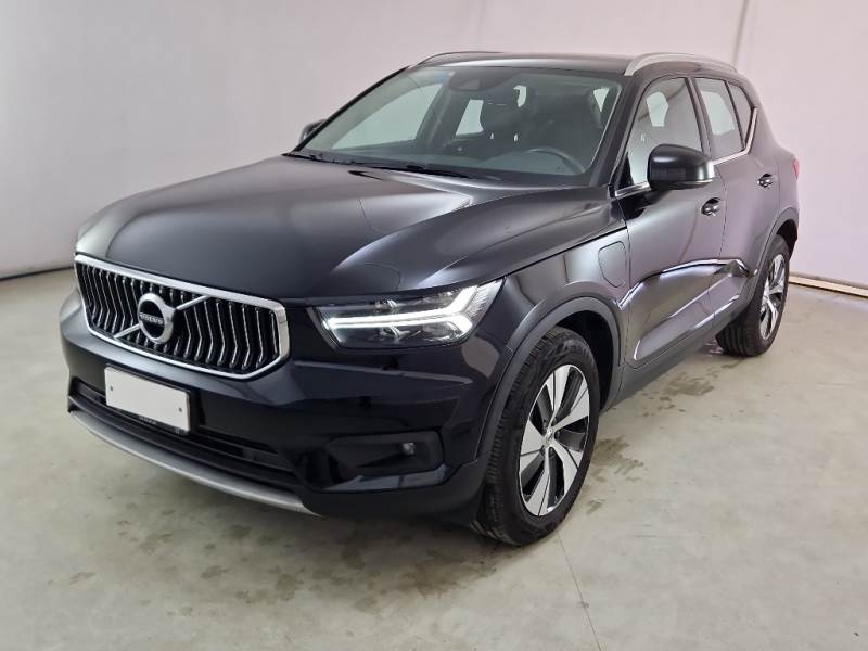 Volvo 228 VOLVO XC40 / 2017 / 5P / SUV T5 PLUG-IN HYBRID AUTO RECH INSCRIP EXPR