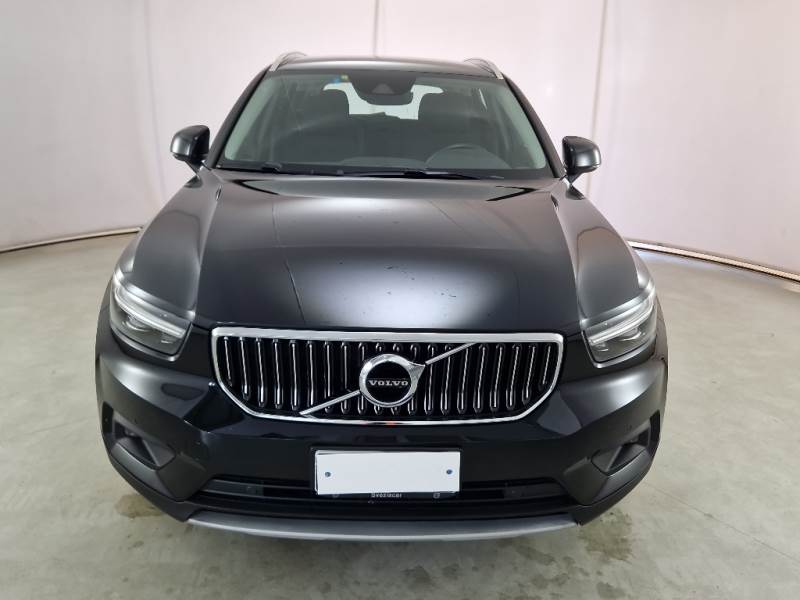 Volvo 228 VOLVO XC40 / 2017 / 5P / SUV T5 PLUG-IN HYBRID AUTO RECH INSCRIP EXPR photo