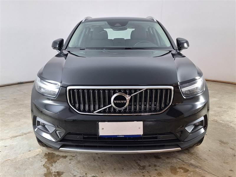 Volvo 228 VOLVO XC40 / 2017 / 5P / SUV T5 PLUG-IN HYBRID AUTO RECH INSCRIP EXPR photo