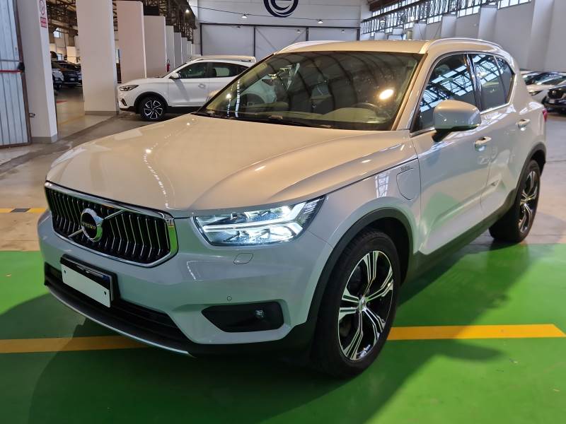 Volvo 218 VOLVO XC40 / 2017 / 5P / SUV T5 PLUG-IN HYBRID AUTO RECHARGE INSCR.