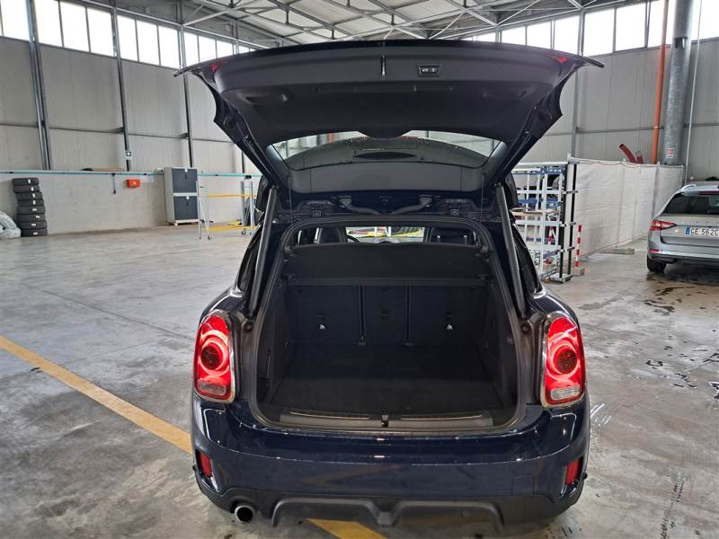 Mini 30 MINI COUNTRYMAN / 2016 / 5P / BERLINA COOPER S E ALL4 HYPE AUTOMATICA photo