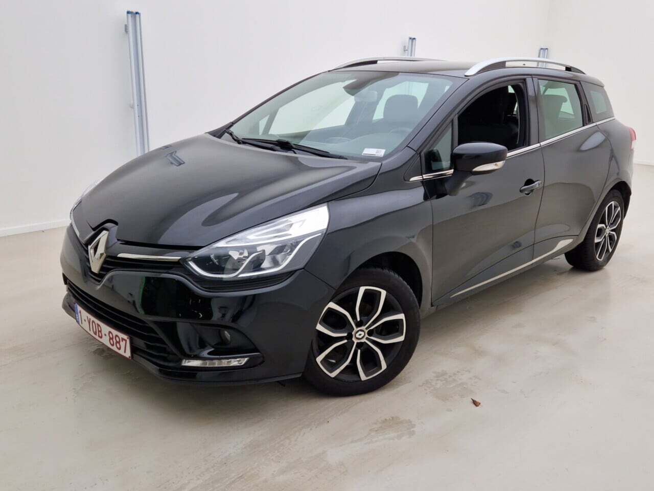 RENAULT CLIO ESTATE 0.9 TCE COOL & SOUND