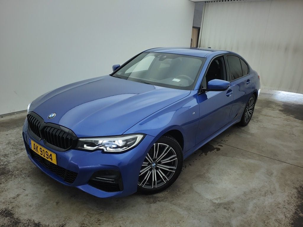 BMW 3 DIESEL - 2019 318 dA 150 MHD AdBlue 4d