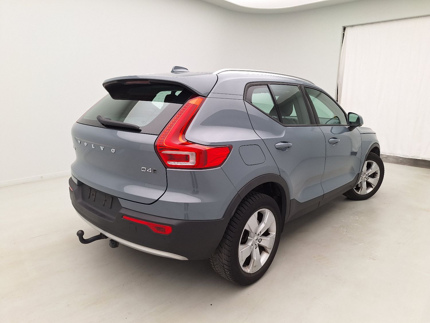 Volvo, XC40 '17, Volvo XC40 D4 AWD Geartronic Momentum Pro 5d photo