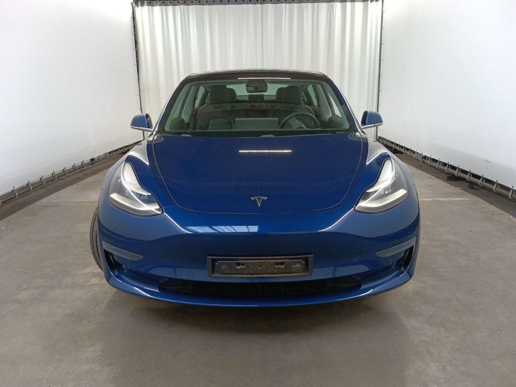 Tesla Model 3 Long-Range Dual Motor AWD 4d photo