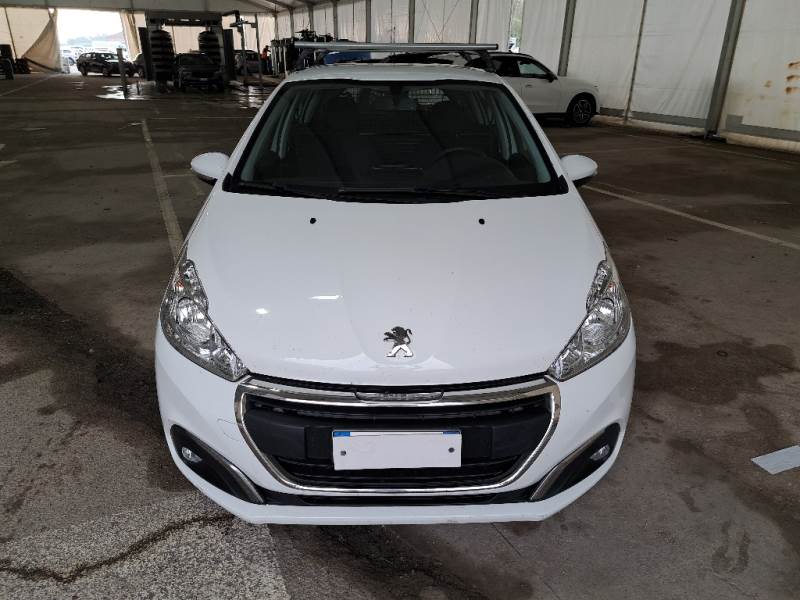 Peugeot 54 PEUGEOT 208 / 2015 / 5P / BERLINA VAN ACTIVE BLUEHDI 100CV photo