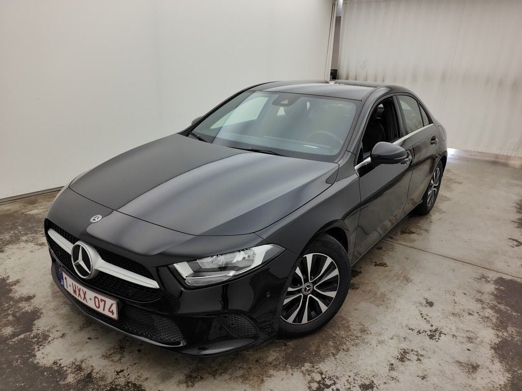 Mercedes-Benz A-Klasse Limousine A 200 Business Solution 4d