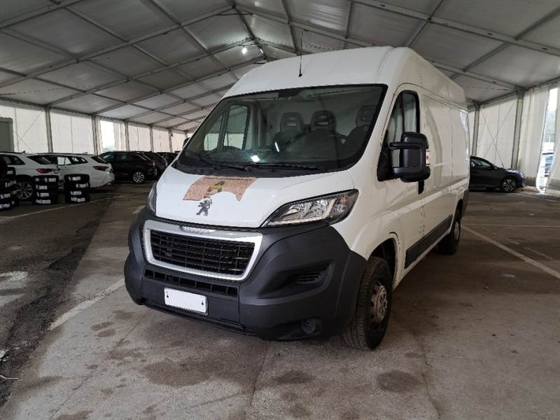 Peugeot 149 PEUGEOT BOXER / 2014 / 4P / FURGONE 335 L2H2 2.2 BLUEHDI 140CV SeS