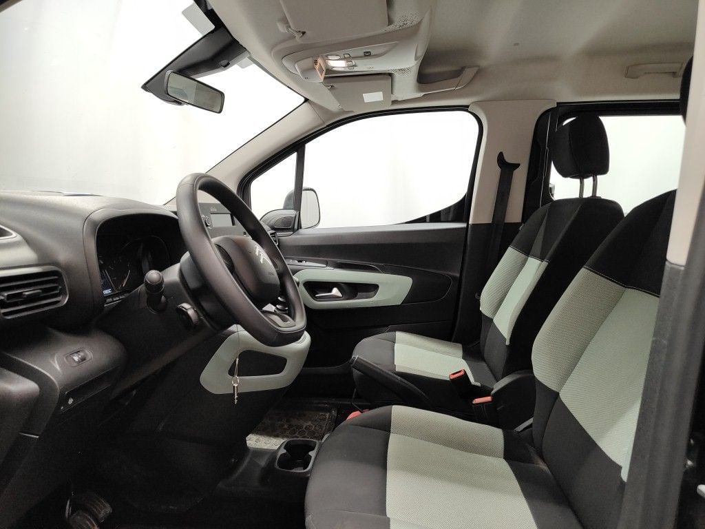 Citroën Berlingo Multispace 1.2 PureTech 110 MAN6 S&S Live M 5d photo