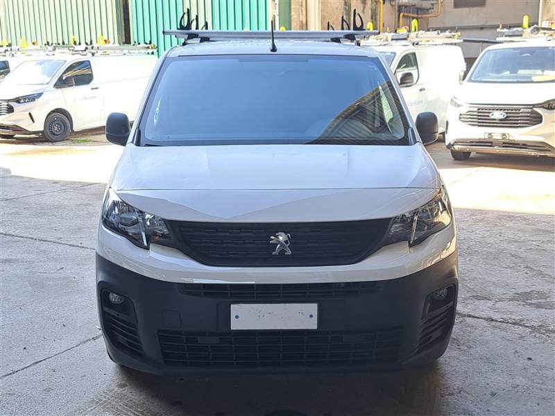 Peugeot 5 PEUGEOT PARTNER / 2018 / 4P / VETT. FURGONATA L1 BLUEHDI 130CV PREMIUM photo