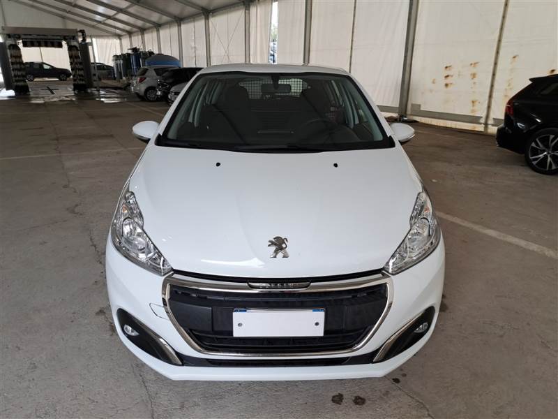 Peugeot 54 PEUGEOT 208 / 2015 / 5P / BERLINA VAN ACTIVE BLUEHDI 100CV photo