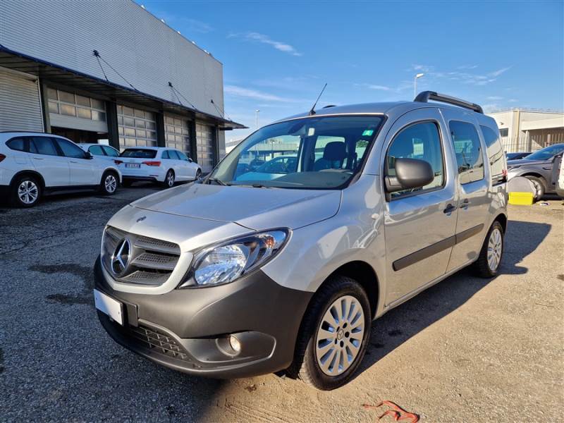 Mercedes 8 MERCEDES-BENZ CITAN / 2012 / 5P / COMBI 111CDI TOURER SELECT