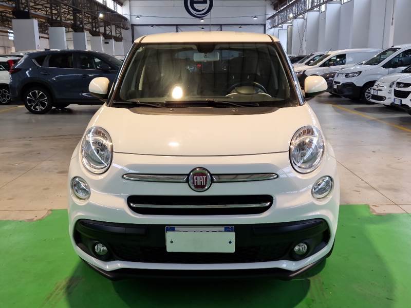 Fiat 5 FIAT 500L / 2017 / 5P / COMBI POP STAR 1.6MJT 120CV EU6B 4 P.(N1) PRO photo