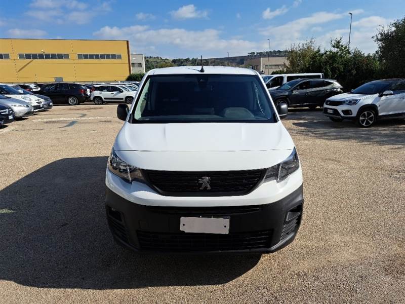 Peugeot 1 PEUGEOT PARTNER / 2018 / 4P / VETT. FURGONATA L1 BLUEHDI 100CV PREMIUM photo