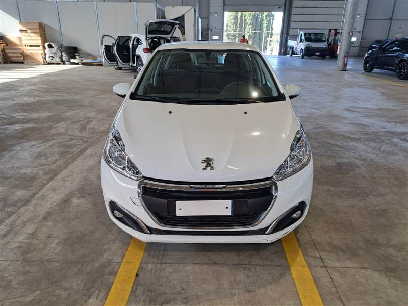 Peugeot 54 PEUGEOT 208 / 2015 / 5P / BERLINA VAN ACTIVE BLUEHDI 100CV photo